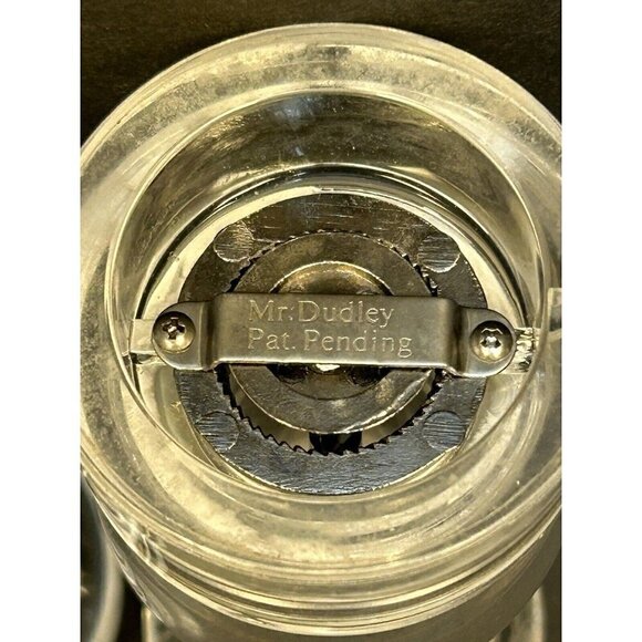 Mr Dudley Lucite Acrylic Salt and Pepper Mill Grinder Shaker Clear Mid Century - Picture 8 of 9